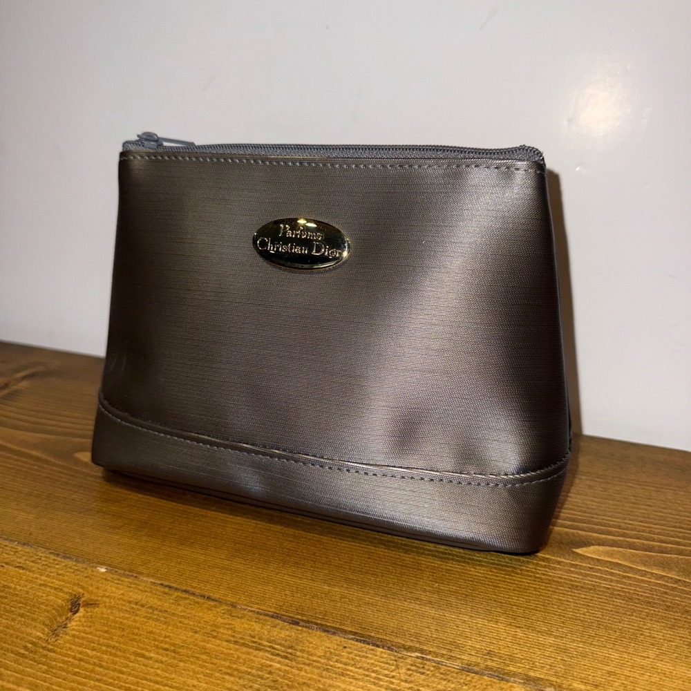 Christian Dior Parfums Cosmetic Bag Gray Vanity Toiletry Makeup Travel Pouch‎